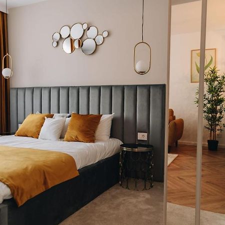 Tulip Apartment Oradea Zewnętrze zdjęcie