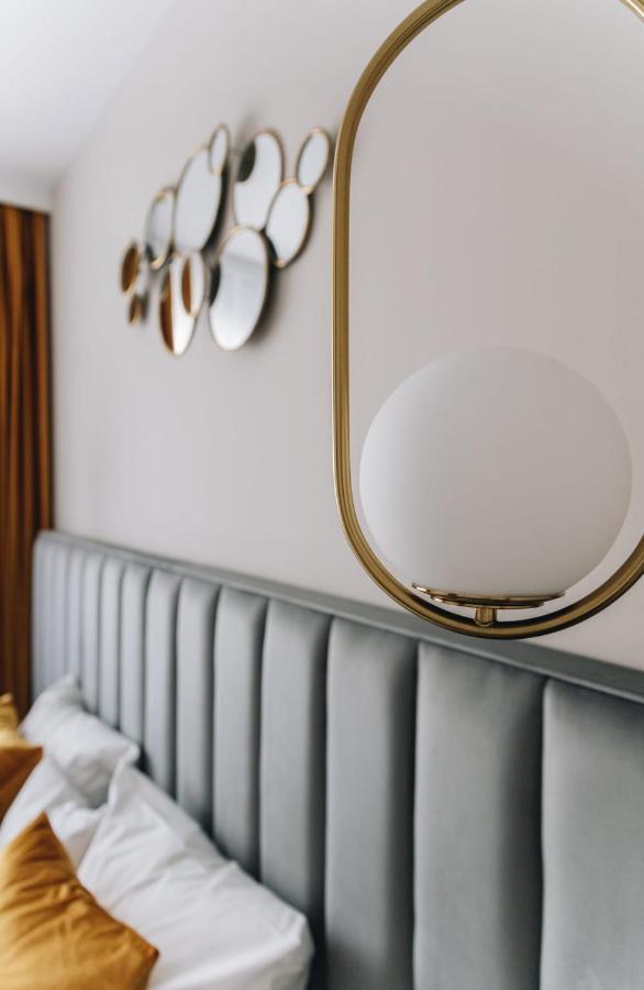 Tulip Apartment Oradea Zewnętrze zdjęcie